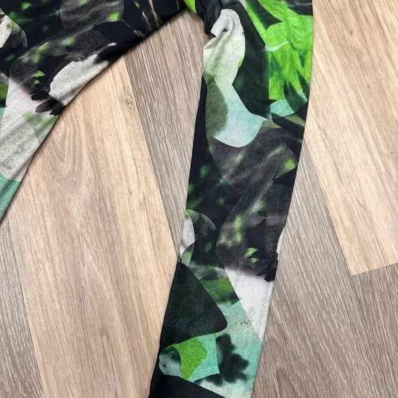 Topshop Green and Black Abstract Print Maxi Dress Long Sleeves mesh 8-10 - Picture 7 of 9